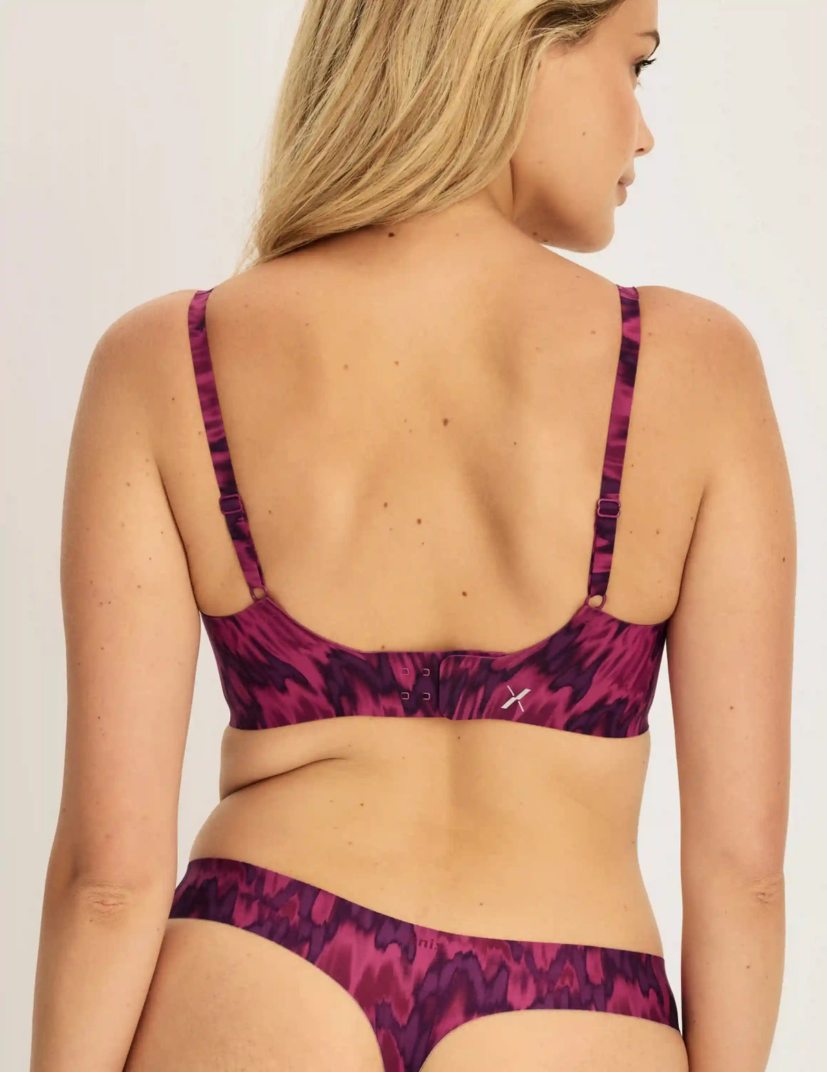Essential No-Show Thong